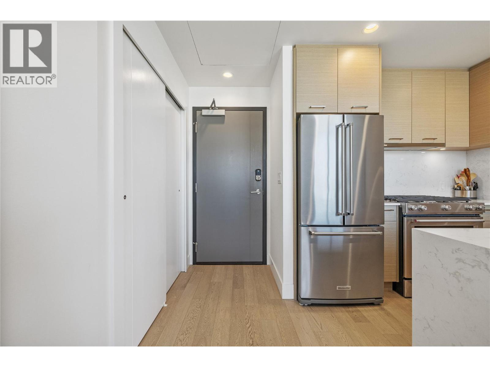 1907 1181 Sunset Drive, Kelowna