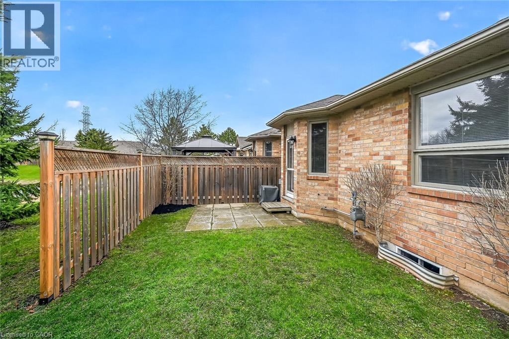 18 CRITZIA Drive, Mount Hope, Ontario, L0R1W0 — Photo 34