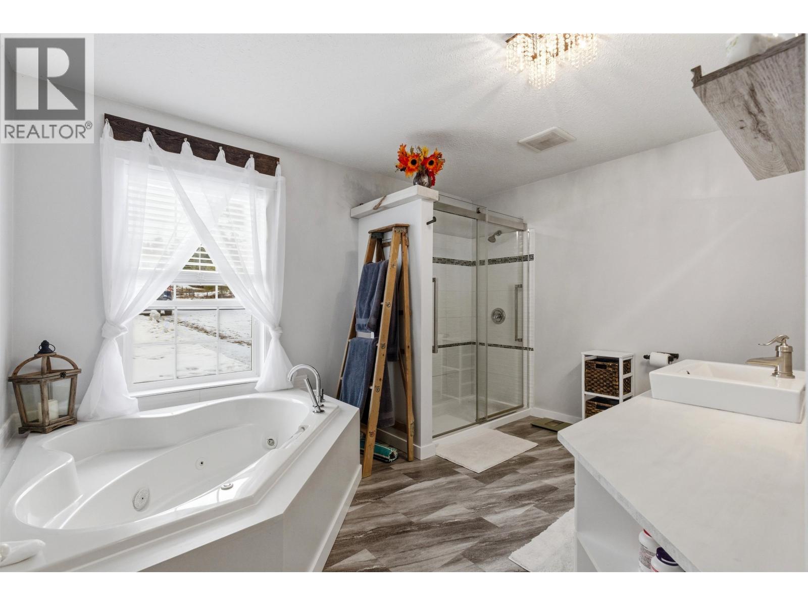 2448 CLARA ROAD - 20