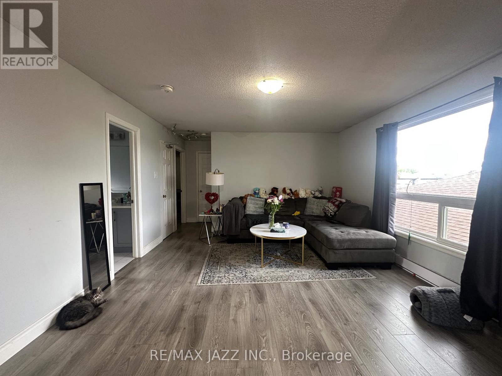 380 PHILLIP MURRAY AVENUE - 24
