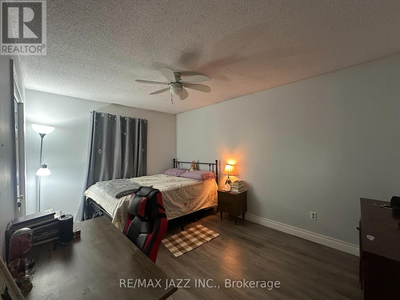 380 PHILLIP MURRAY AVENUE - 28