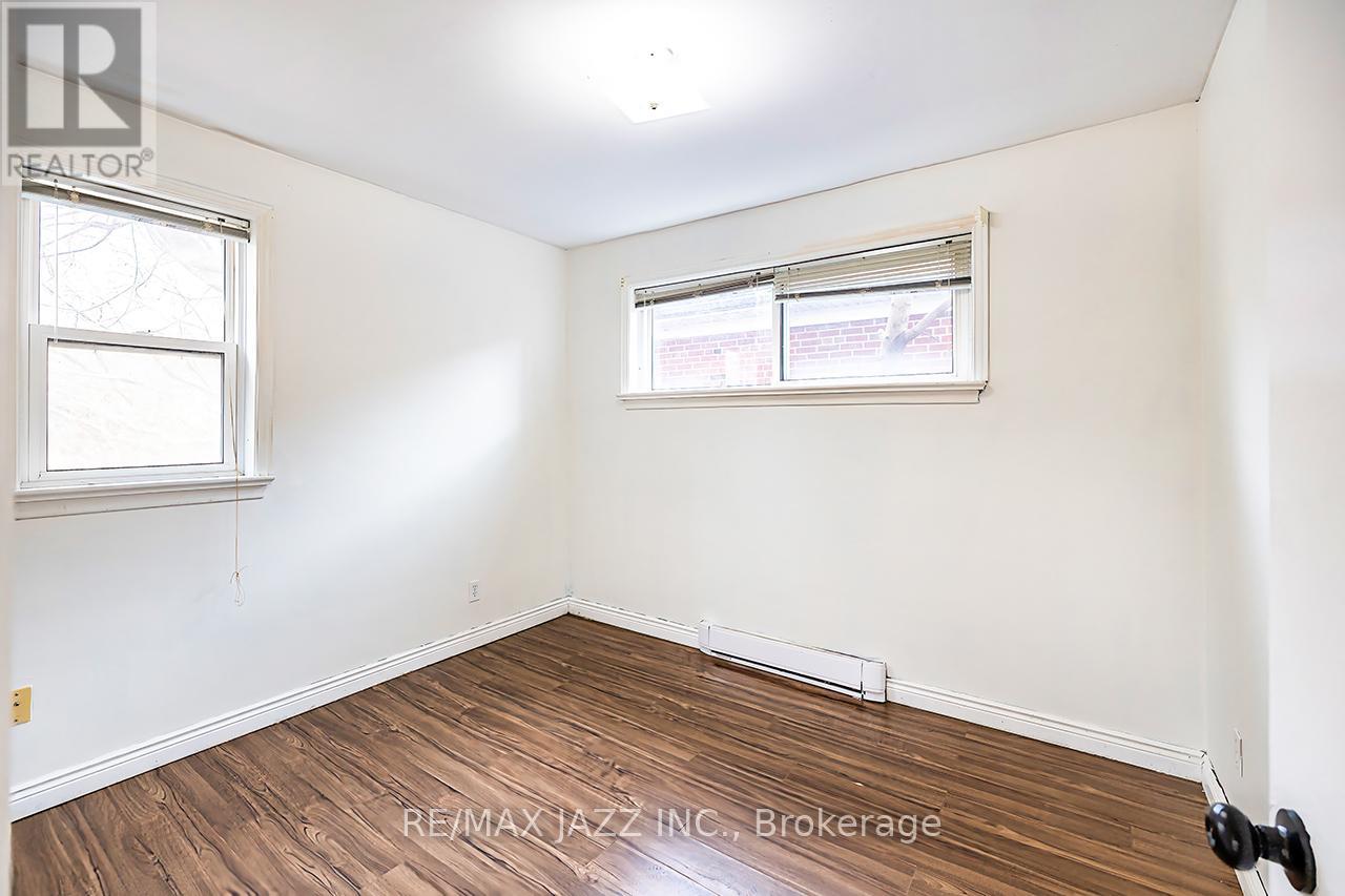 380 PHILLIP MURRAY AVENUE - 9