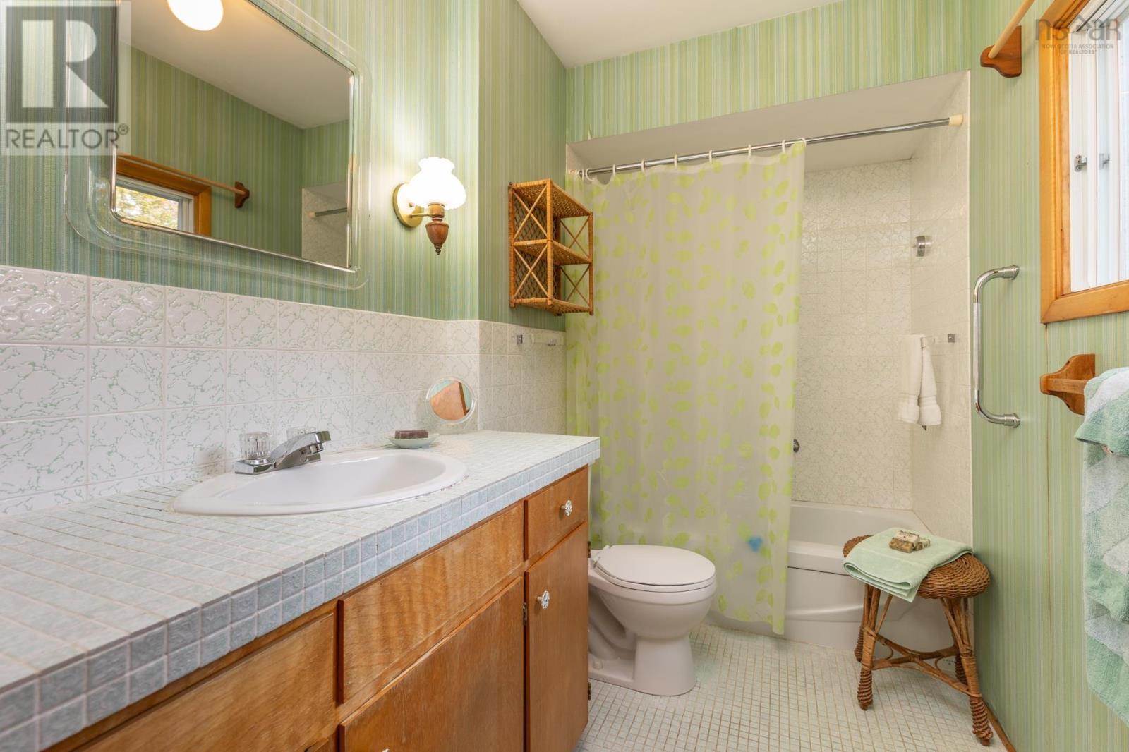 Property 30 of 46 of 587 Highway 203