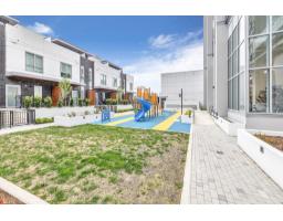 902 10448 University Drive, Surrey, BC V3T0S7 Photo 37