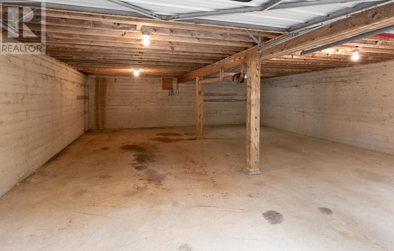 Property 46 of 46 of 587 Highway 203