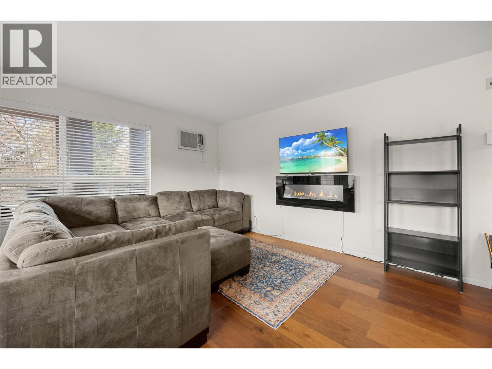 201 1965 Pandosy Street, Kelowna