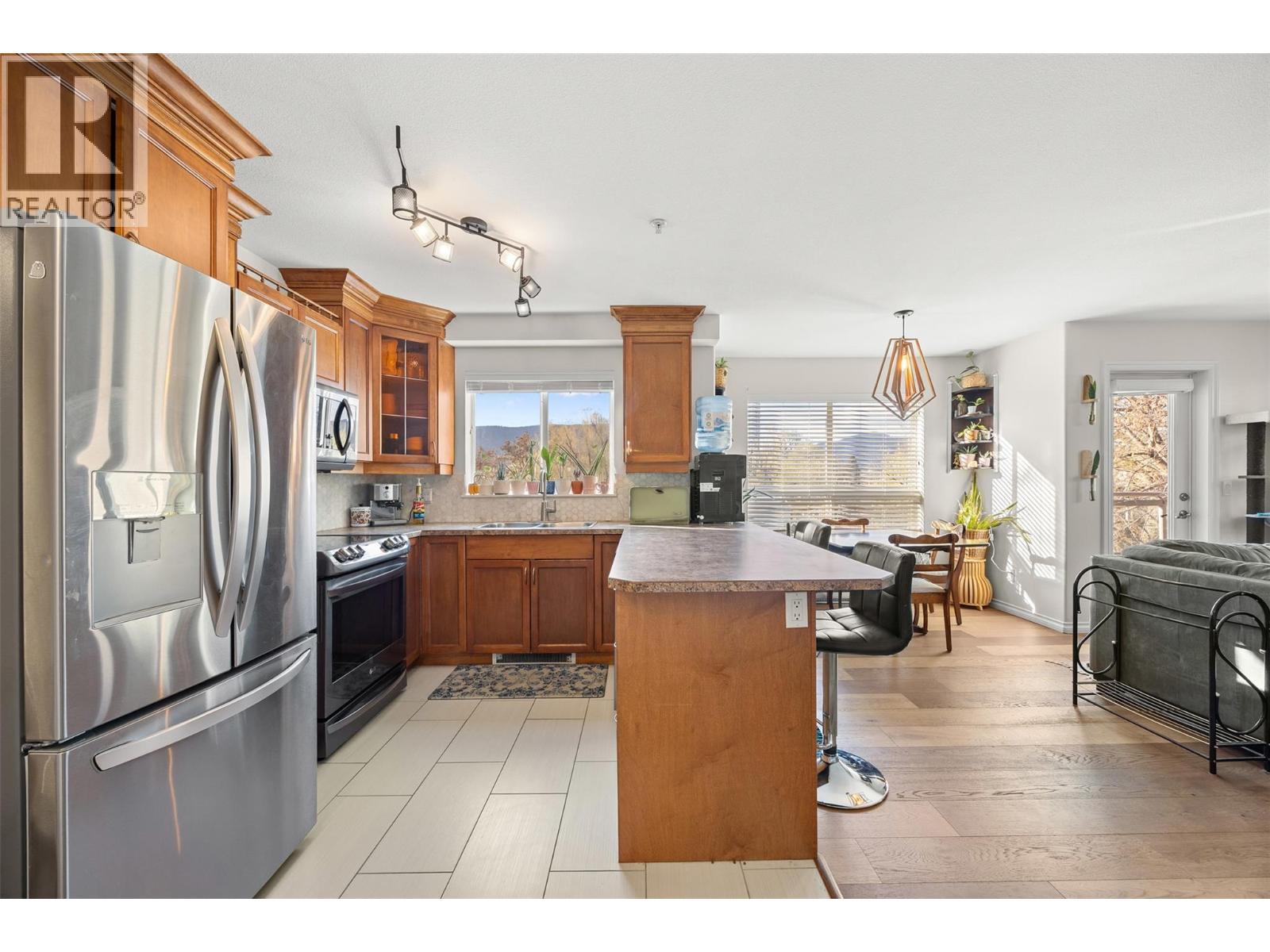 201 1965 Pandosy Street, Kelowna