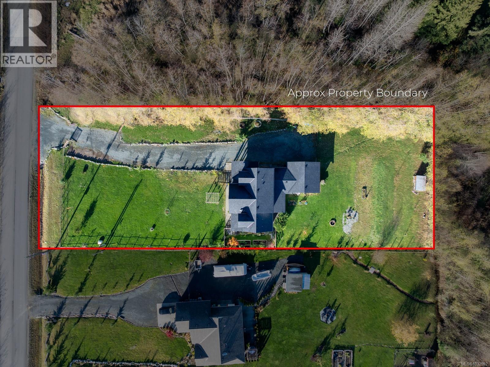 8740 Oyster River Way - 5