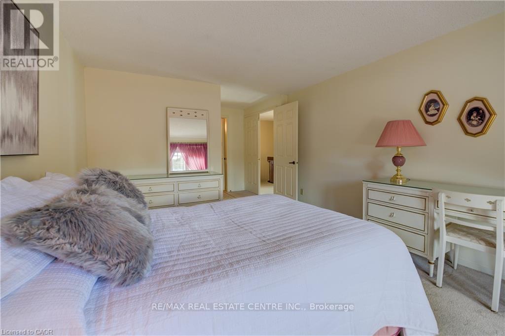 4 - 493 BEECHWOOD DRIVE — photo 24