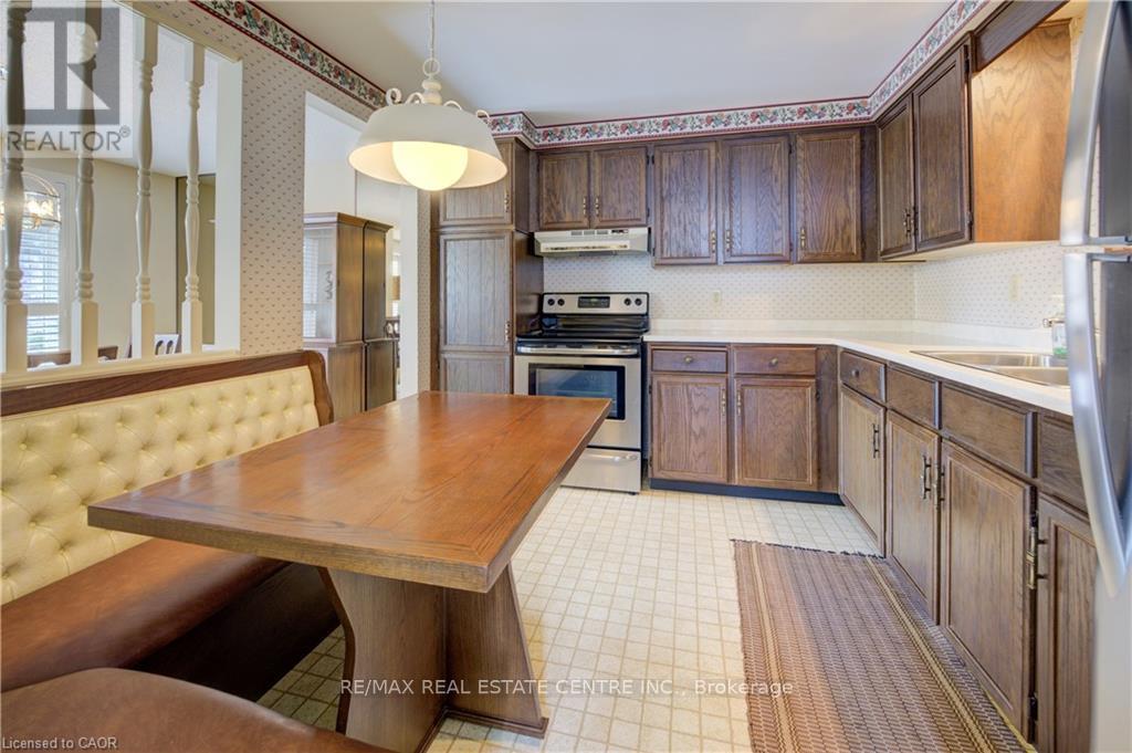 4 - 493 BEECHWOOD DRIVE — photo 17