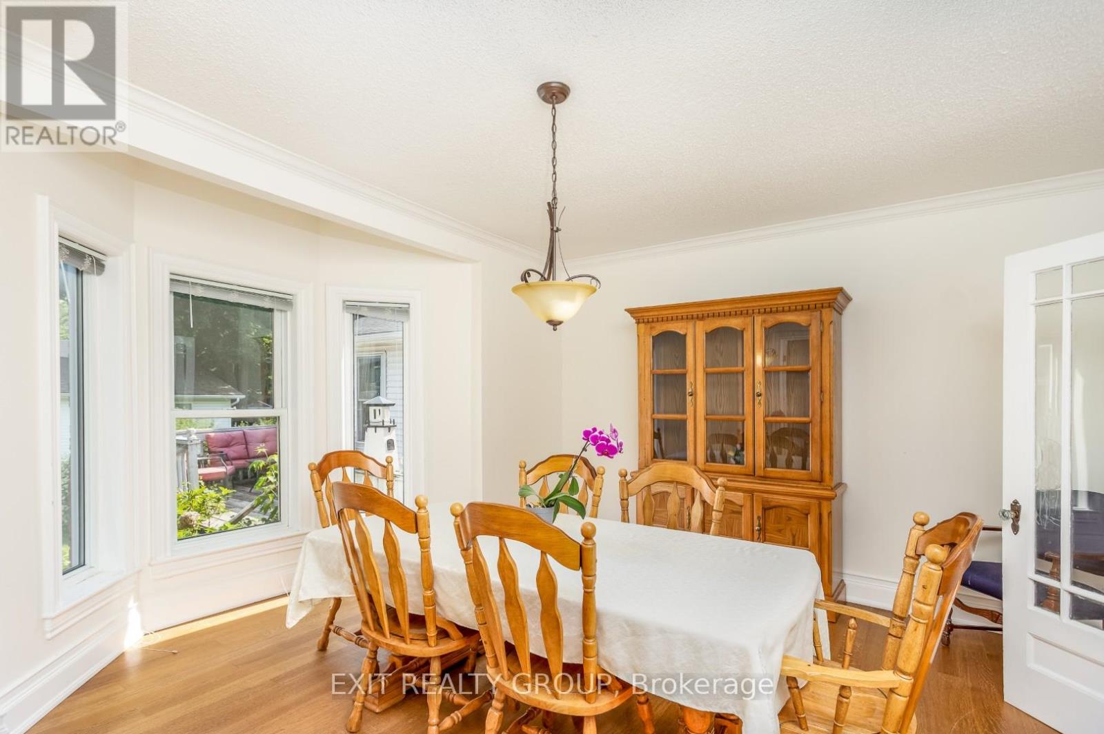 120 LORNE AVENUE - 11