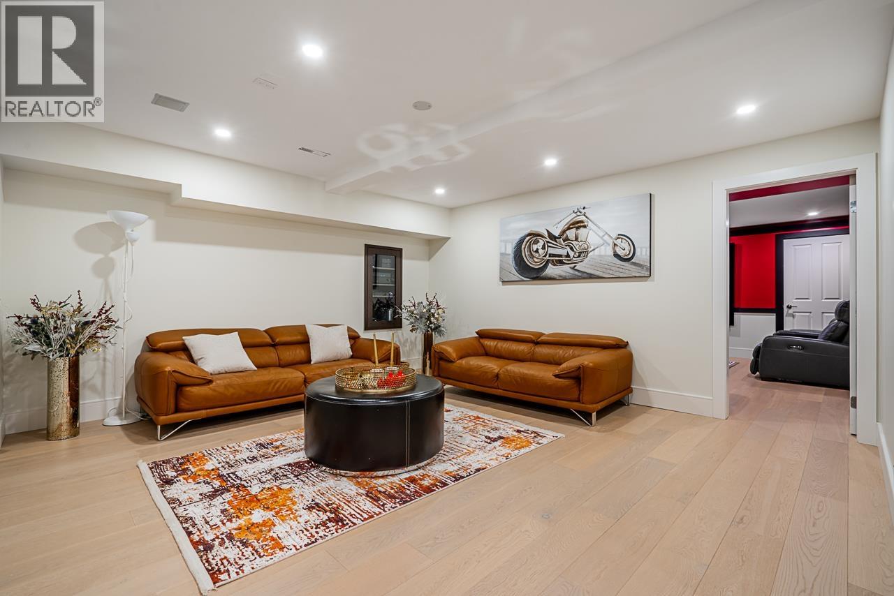 4797 THE GLEN — photo 37