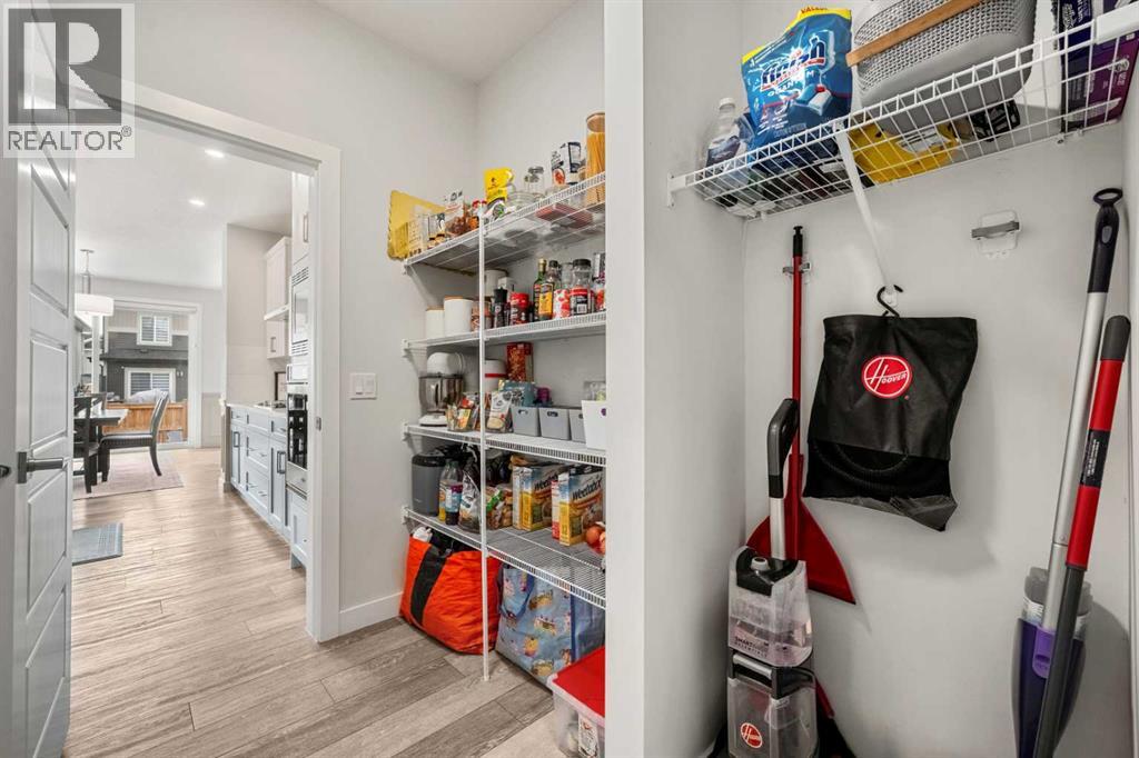 32 Paint Horse Crescent, Cochrane