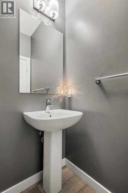 32 Paint Horse Crescent, Cochrane