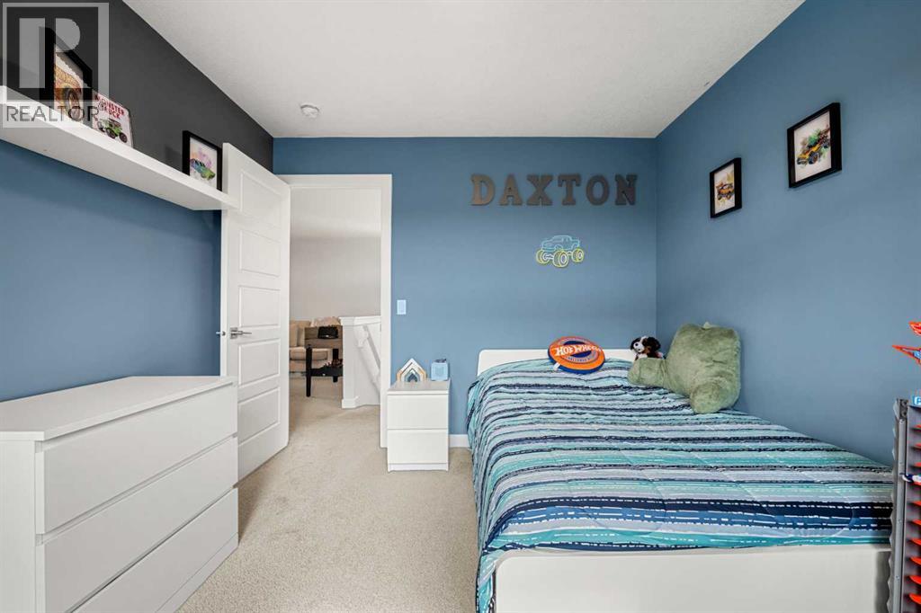 32 Paint Horse Crescent, Cochrane