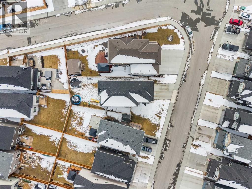 32 Paint Horse Crescent, Cochrane