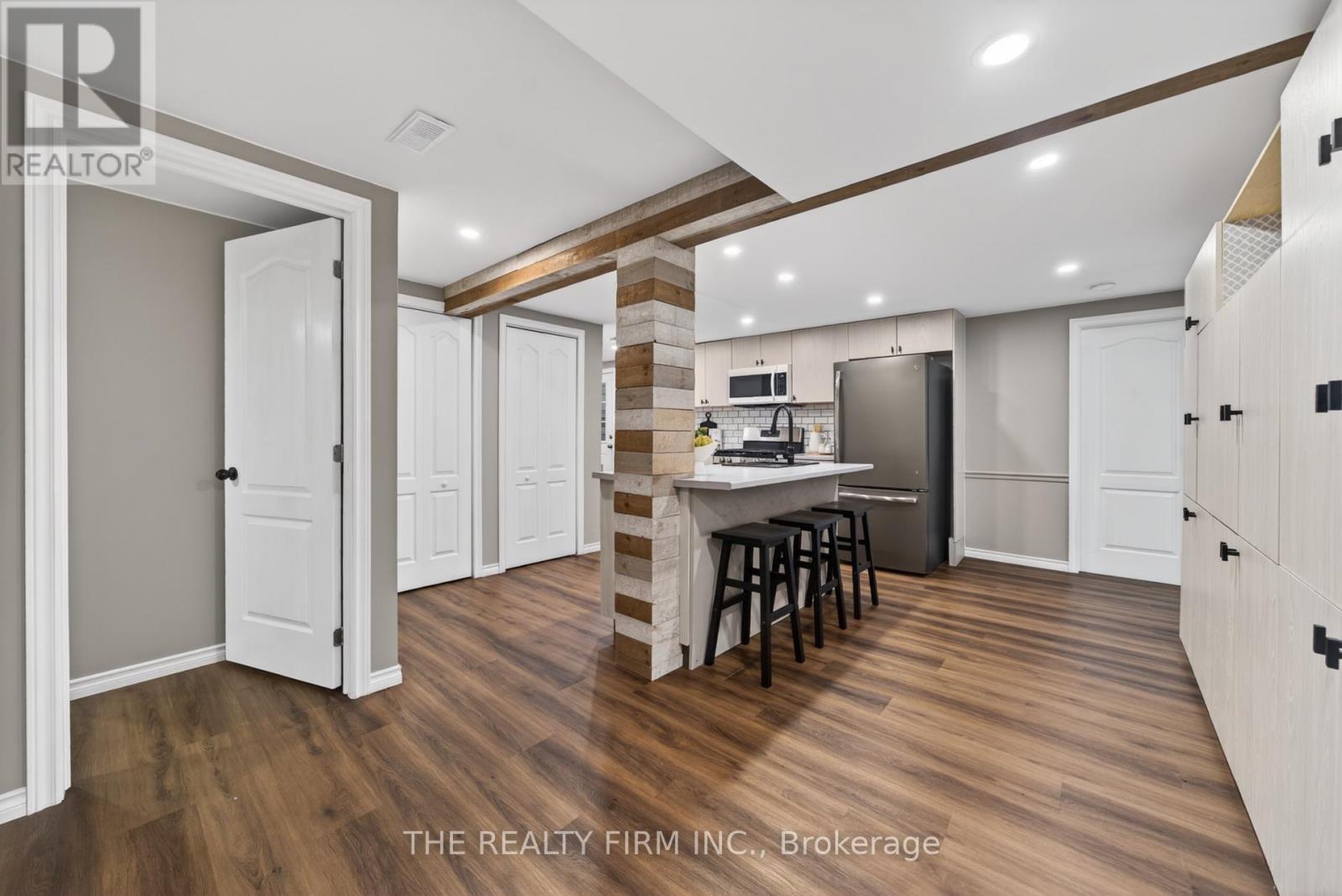 25 LA MANTIA AVENUE Property Photo