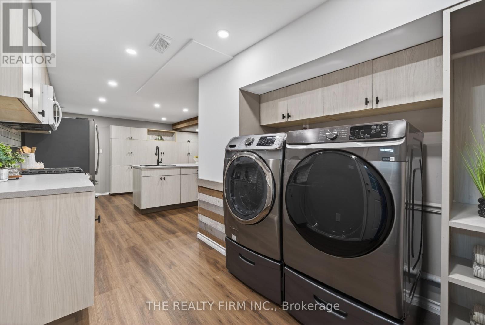 25 LA MANTIA AVENUE Property Photo