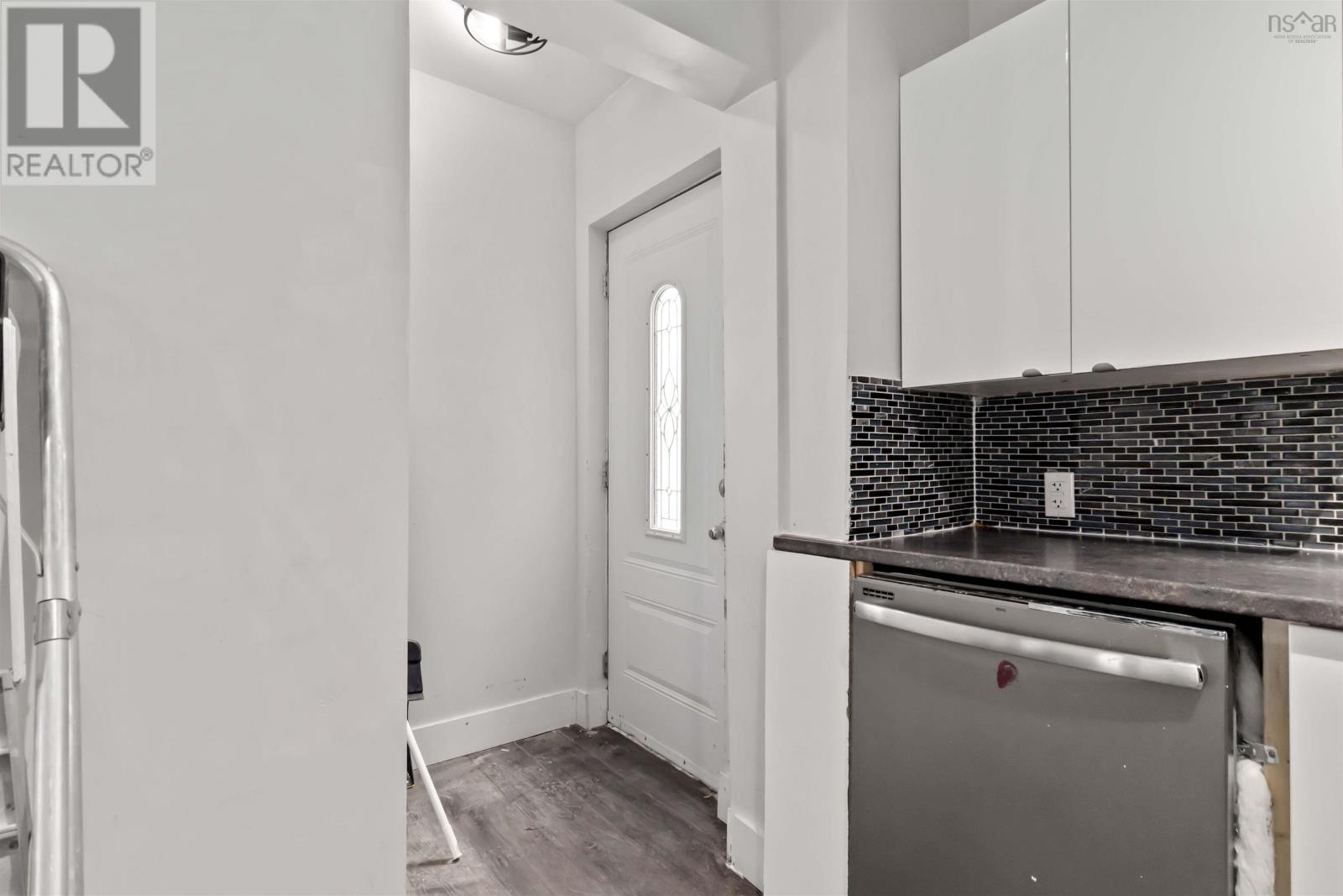 Property 38 of 41 of 102 King Street