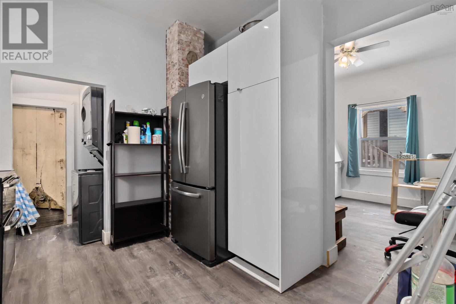 Property 41 of 41 of 102 King Street