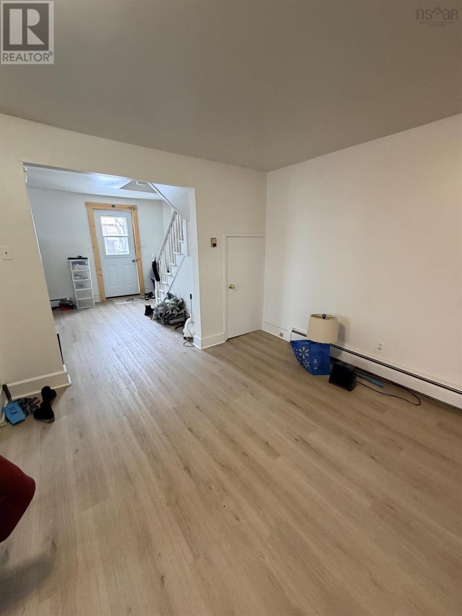 Property 19 of 49 of 3522/3524 Warren Avenue