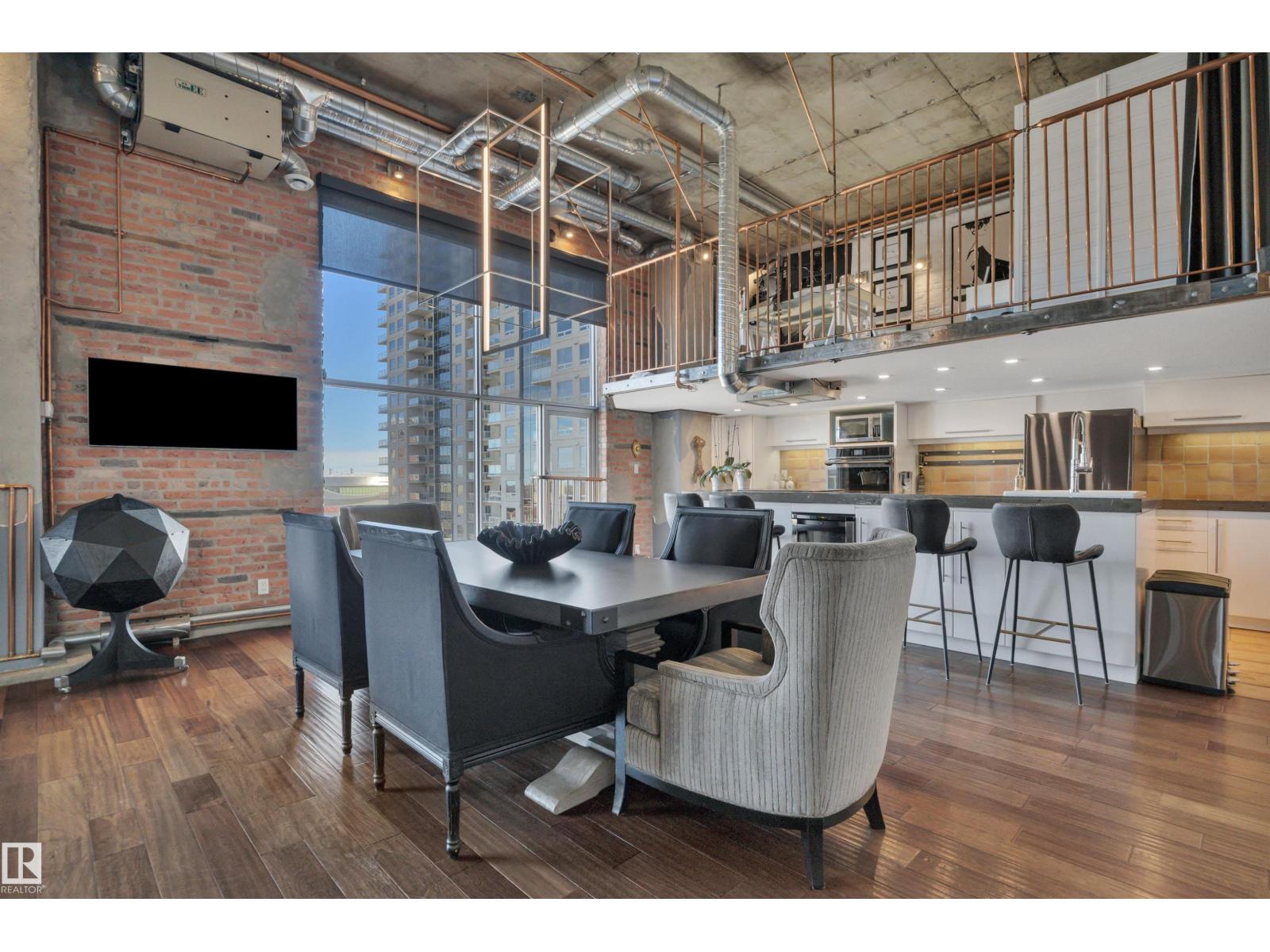 #1004 10179 105 ST NW - 16