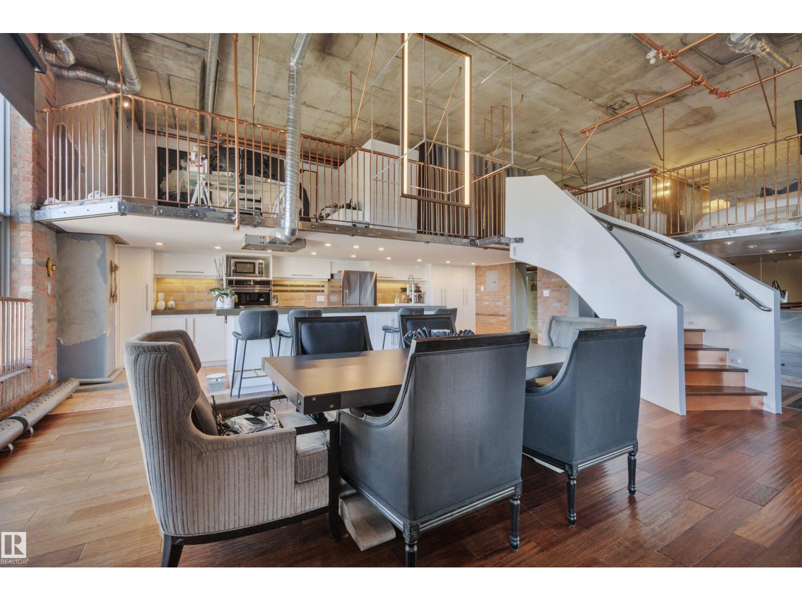 #1004 10179 105 ST NW - 17