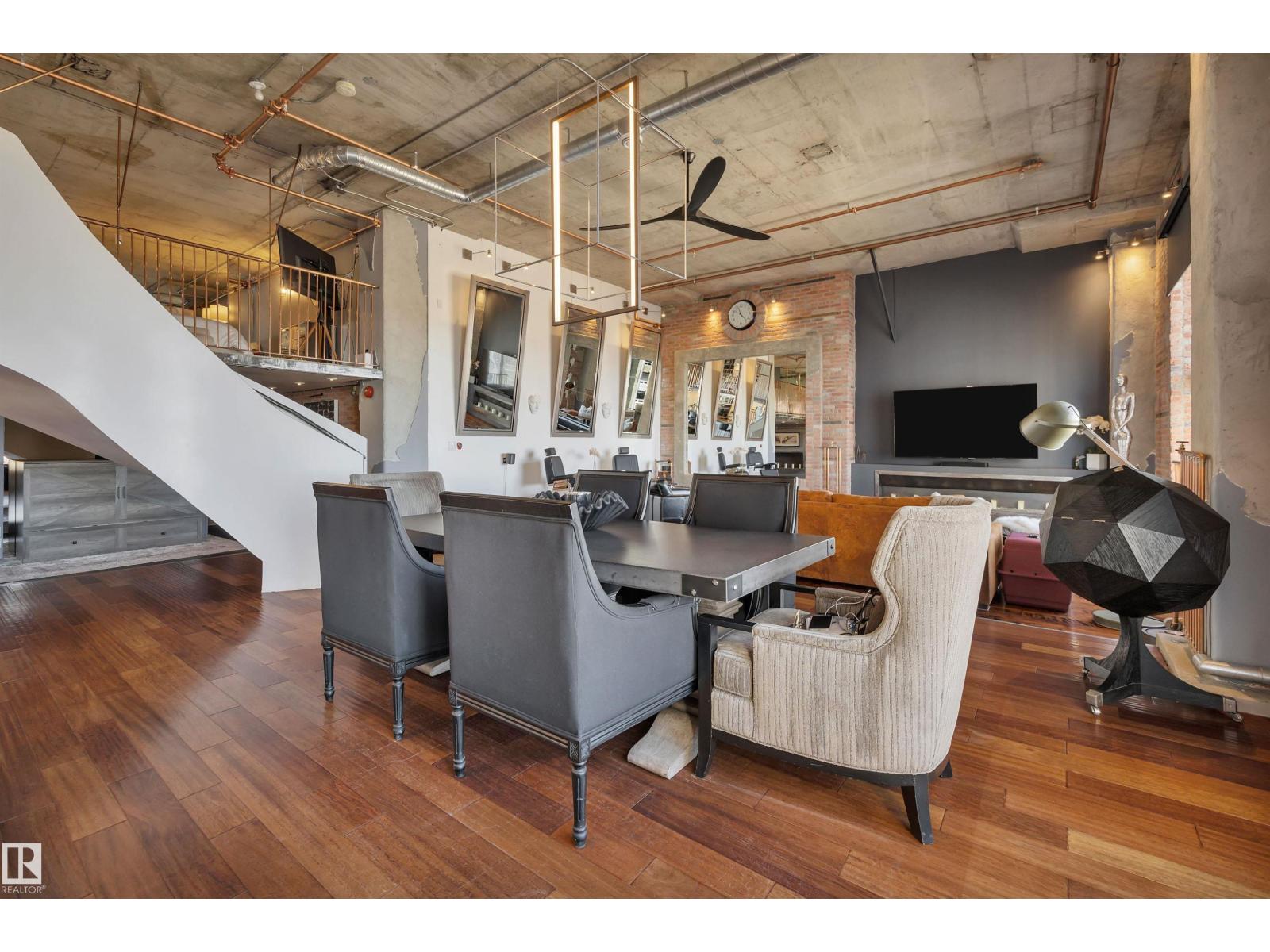 #1004 10179 105 ST NW - 19