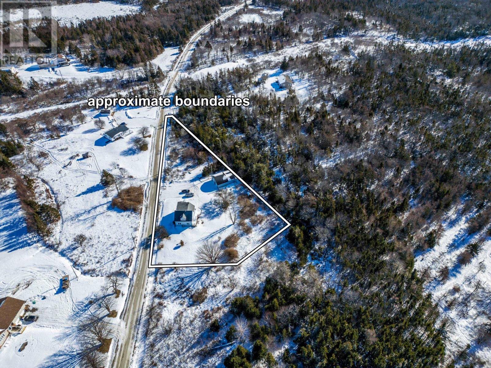 Property 24 of 42 of 90 Oak Park Road