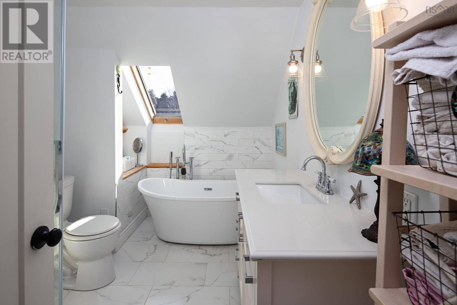 Property 25 of 49 of 1 Ingram River Lane