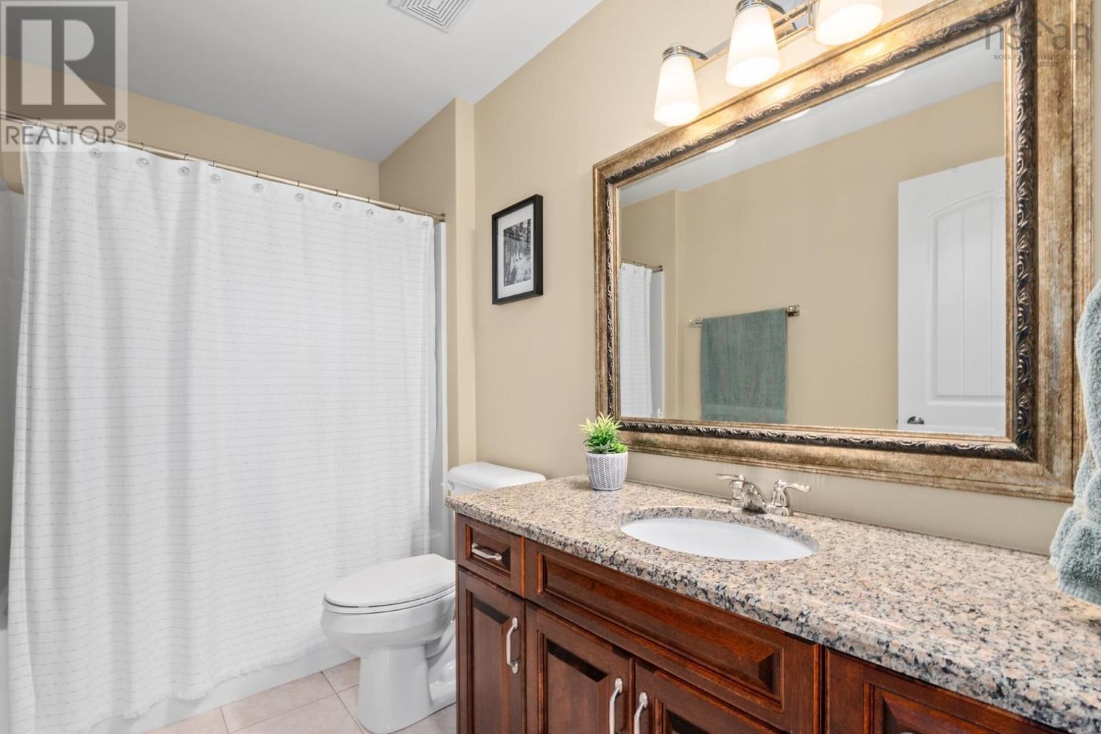 Property 23 of 51 of 172 Voyageur Way