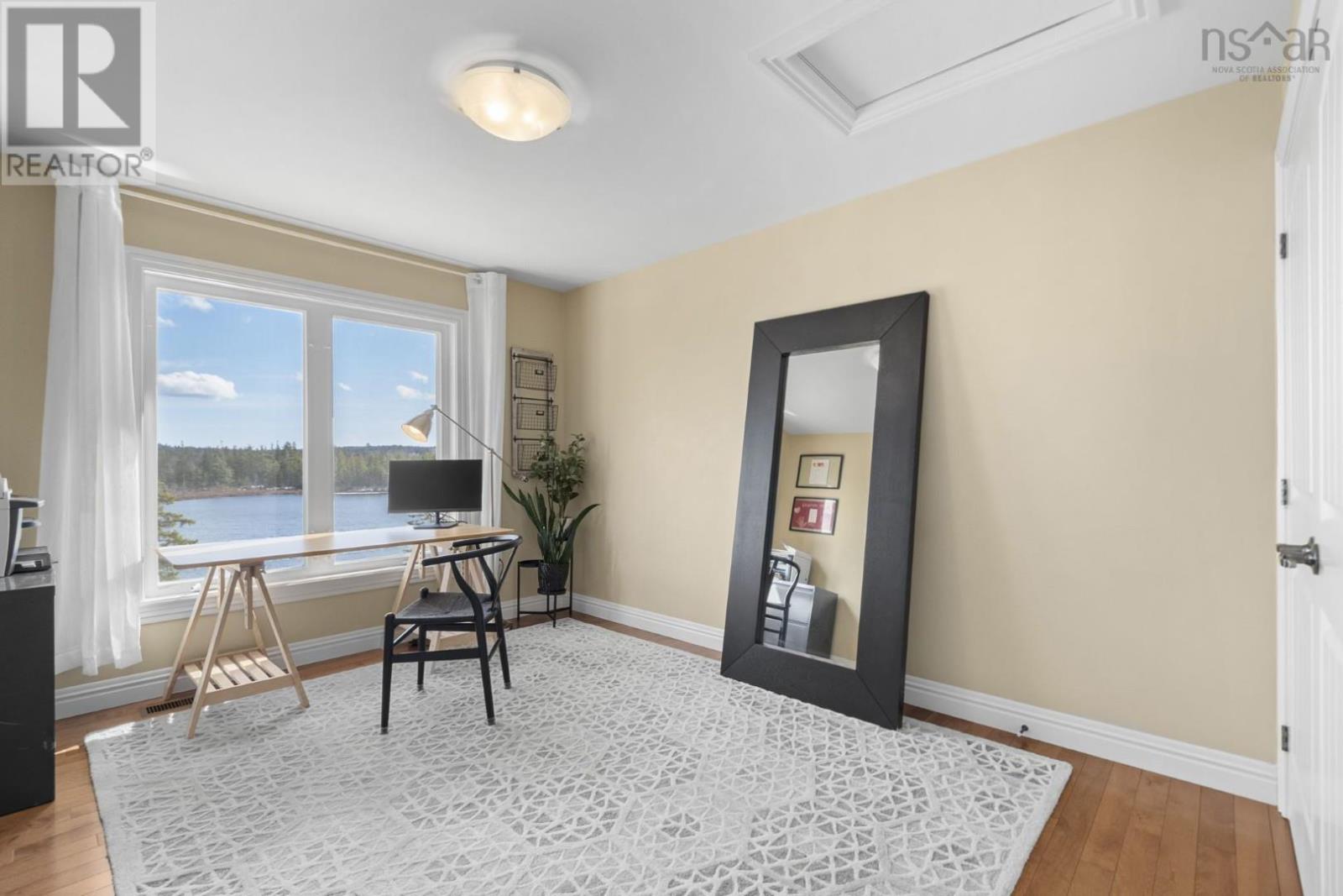 Property 31 of 51 of 172 Voyageur Way