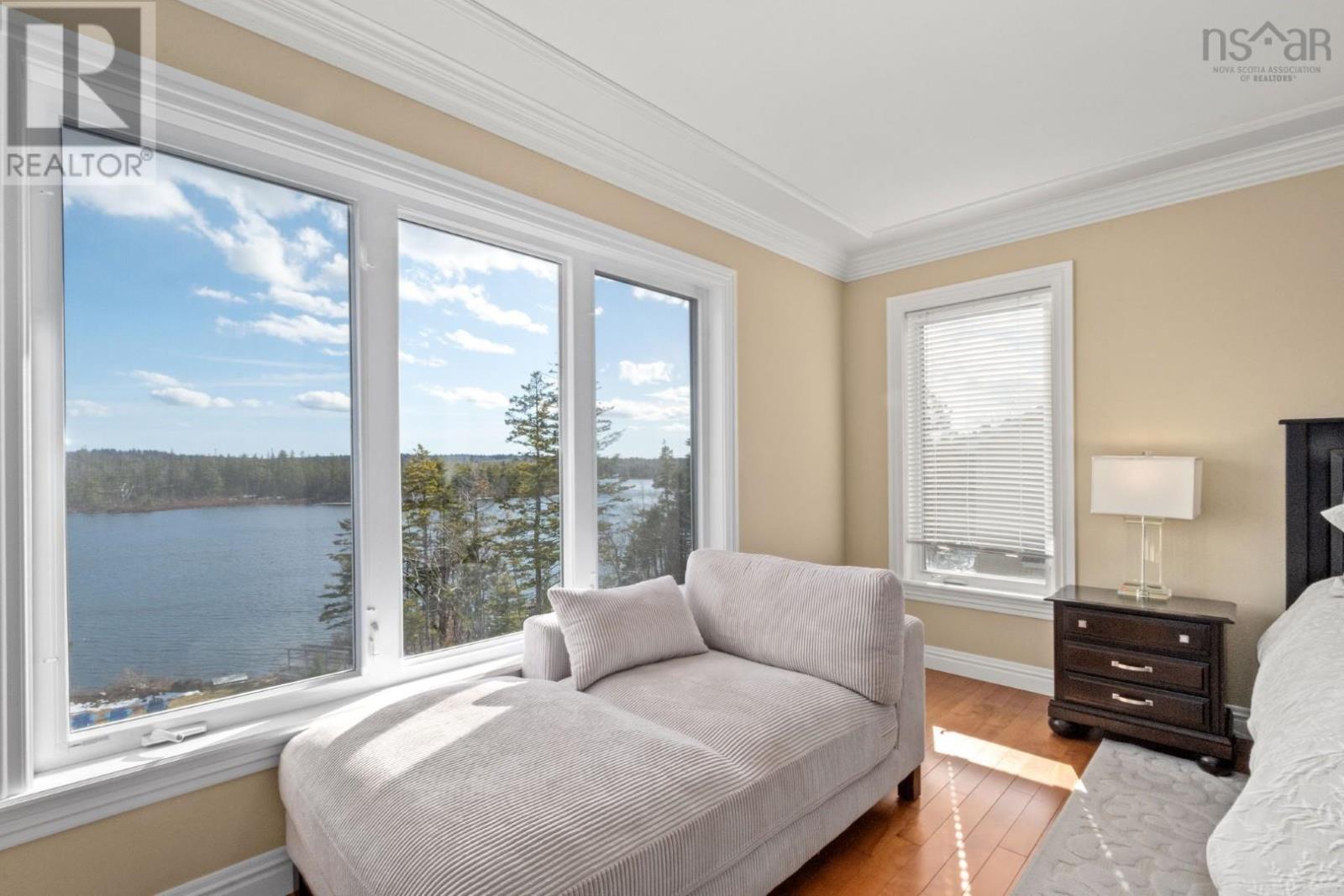 Property 27 of 51 of 172 Voyageur Way