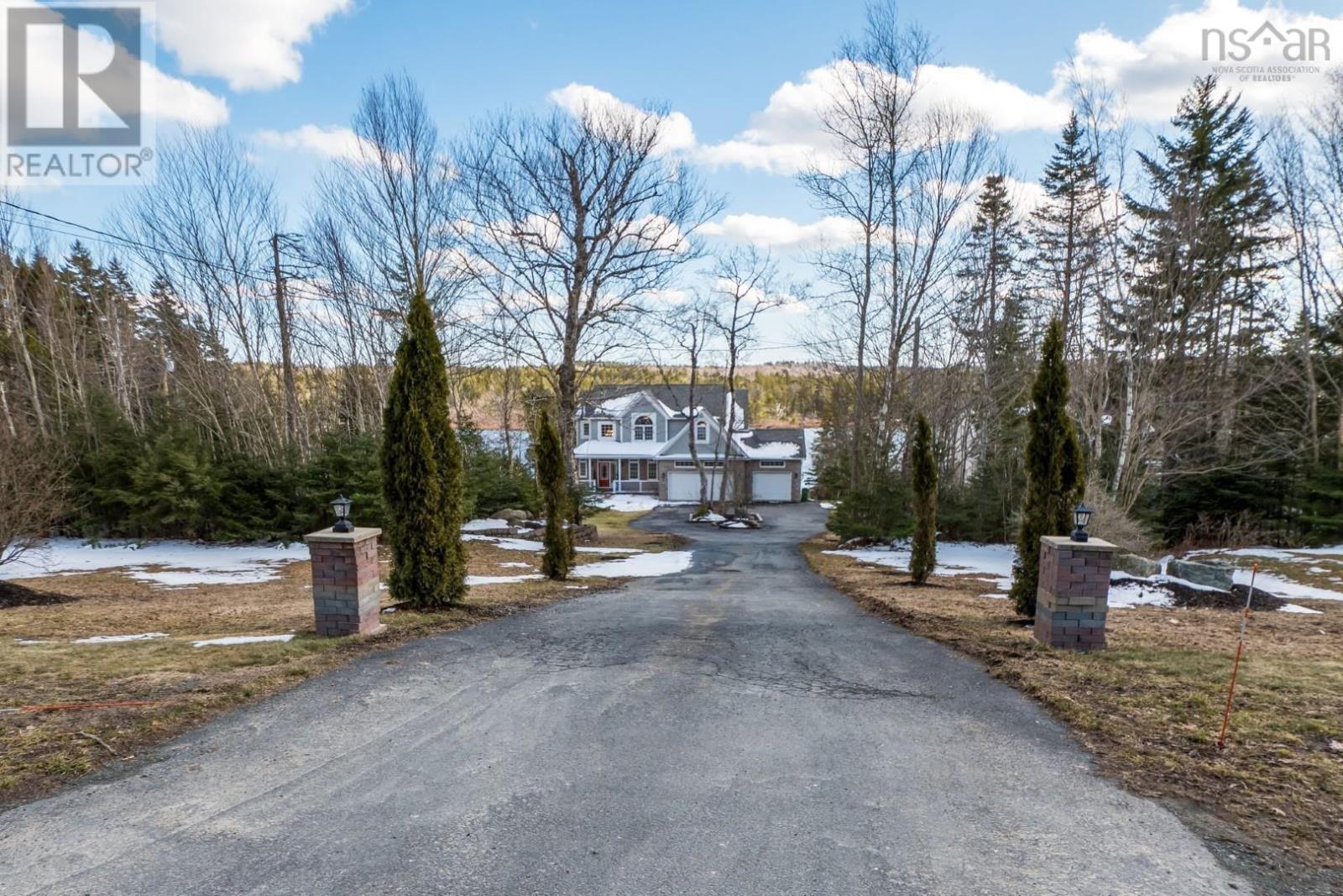 Property 47 of 51 of 172 Voyageur Way