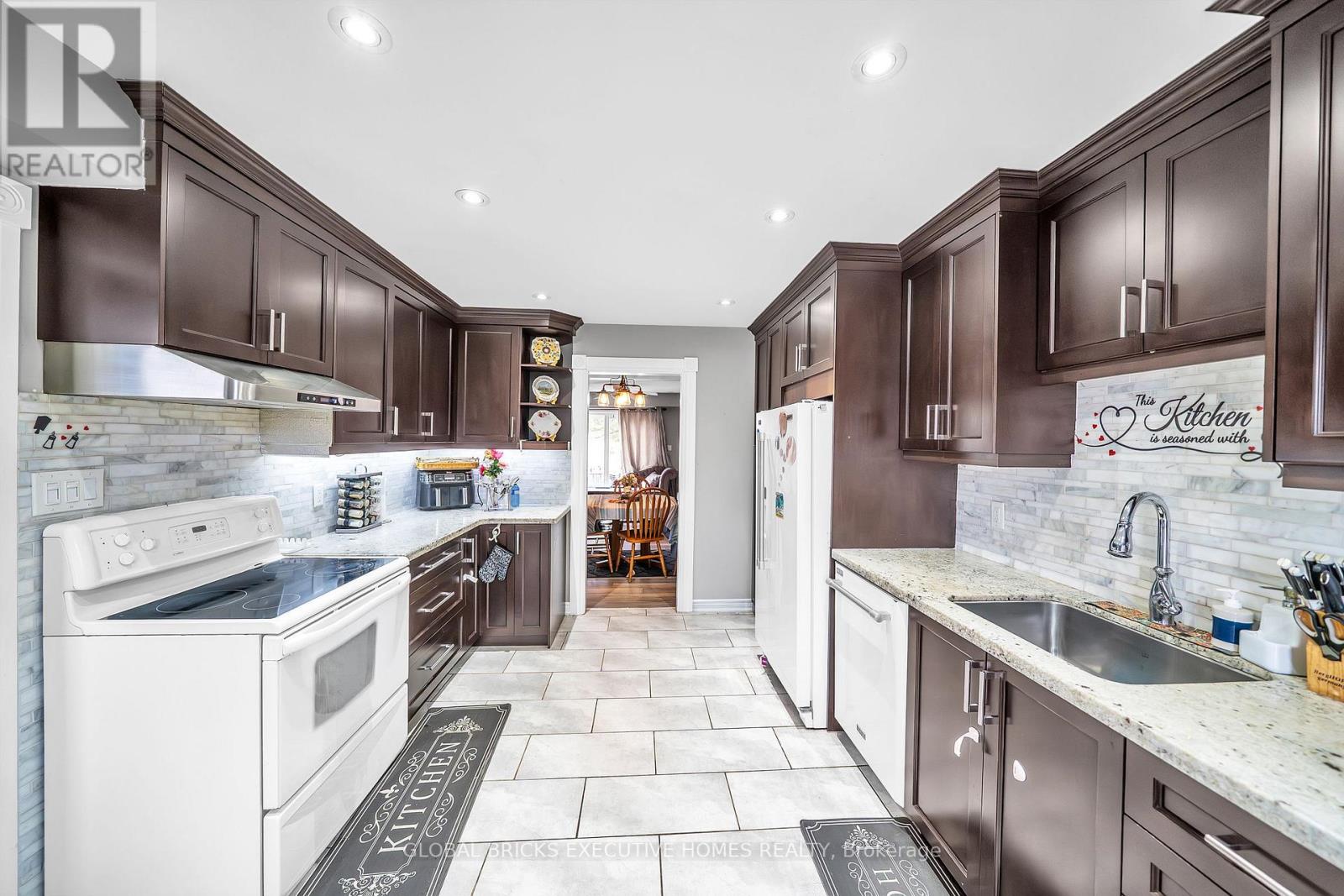 Ceiling Height Maple Cabinets