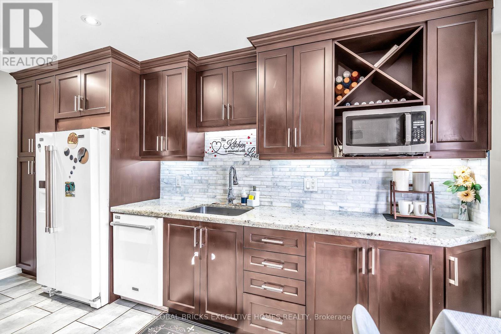 Under Cabinet Lighting