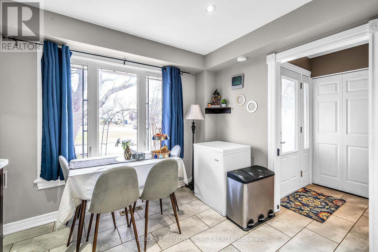 Bright breakfast area with big window