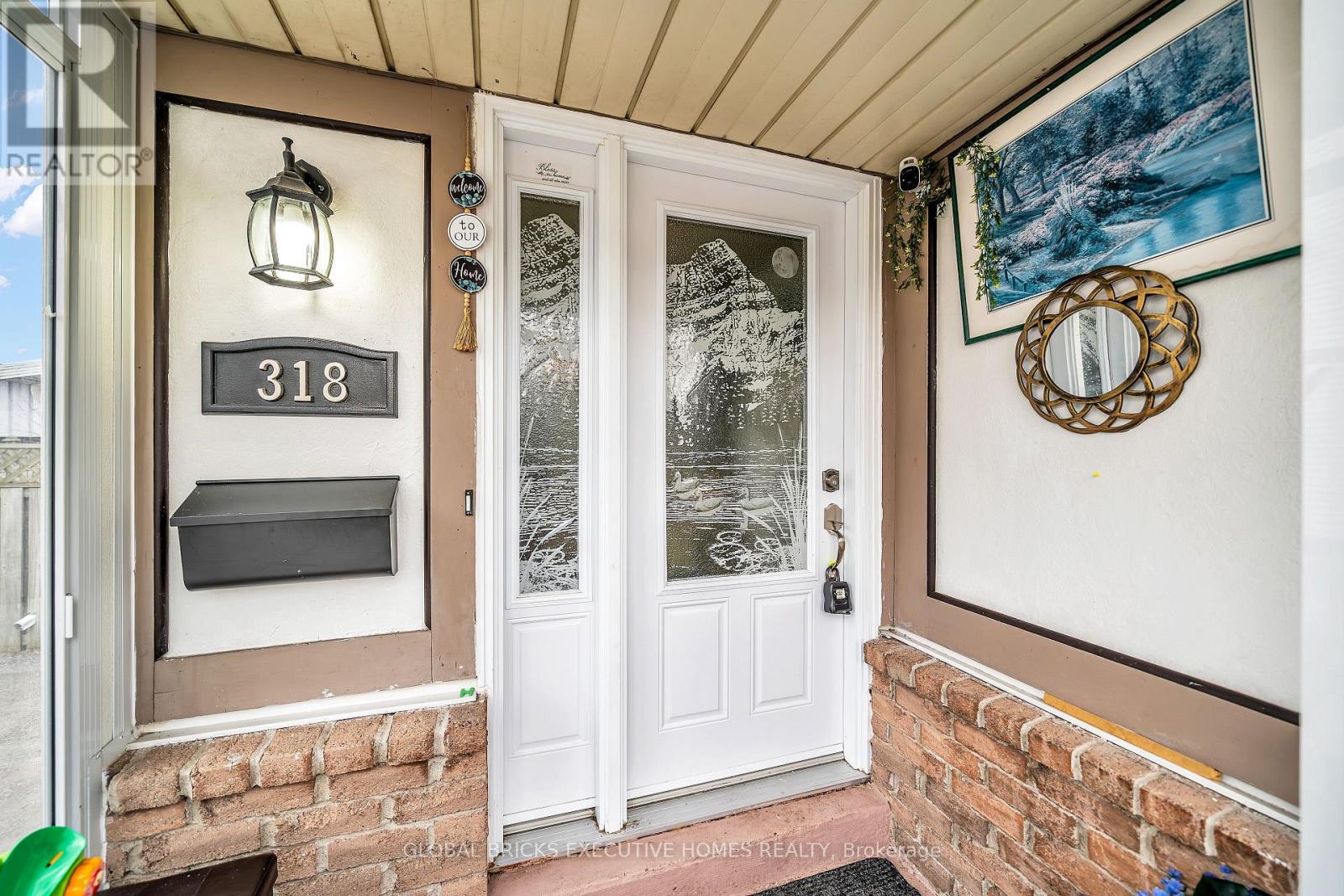 Bright Glass Door Entry-Full of Light