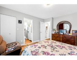10842 144a Street, Surrey, BC V3R3R1 Photo 14