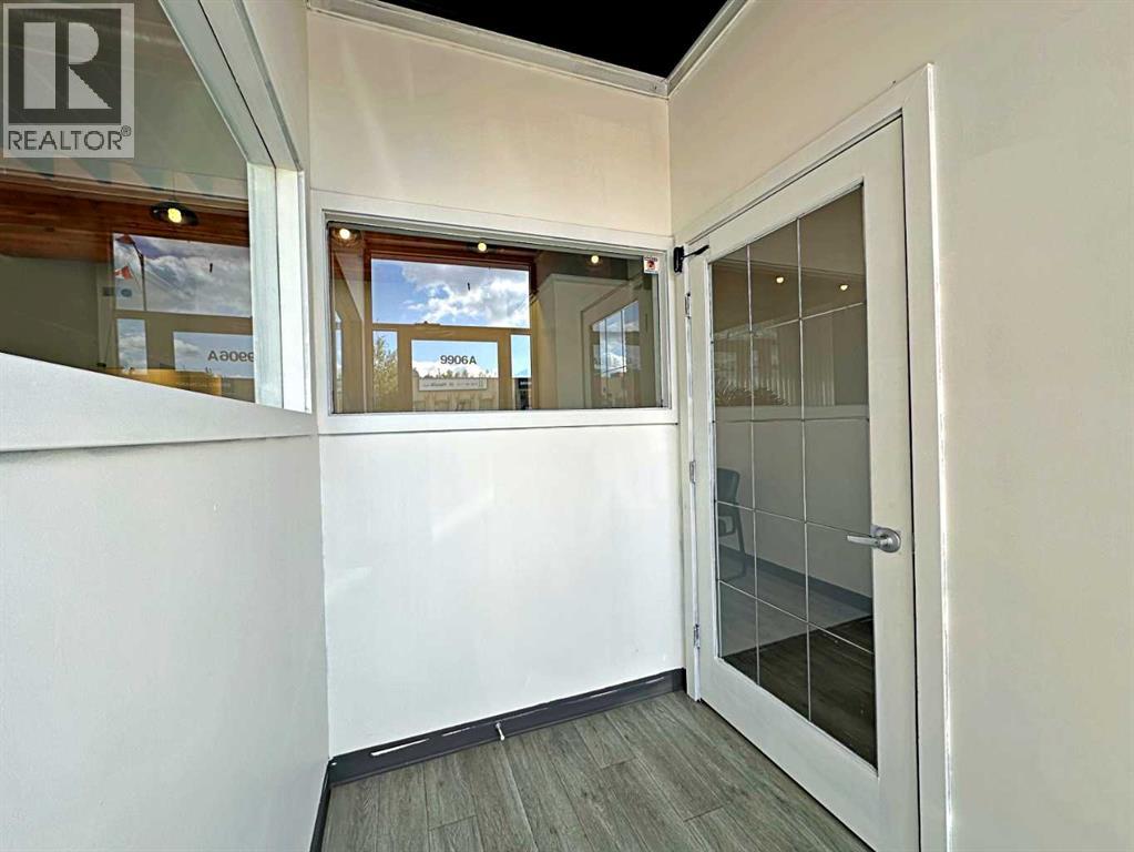 9906 Franklin Avenue, Fort McMurray