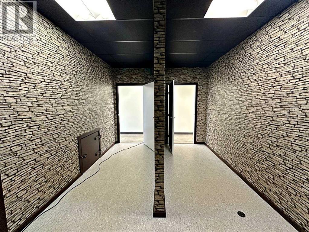 9906 Franklin Avenue, Fort McMurray