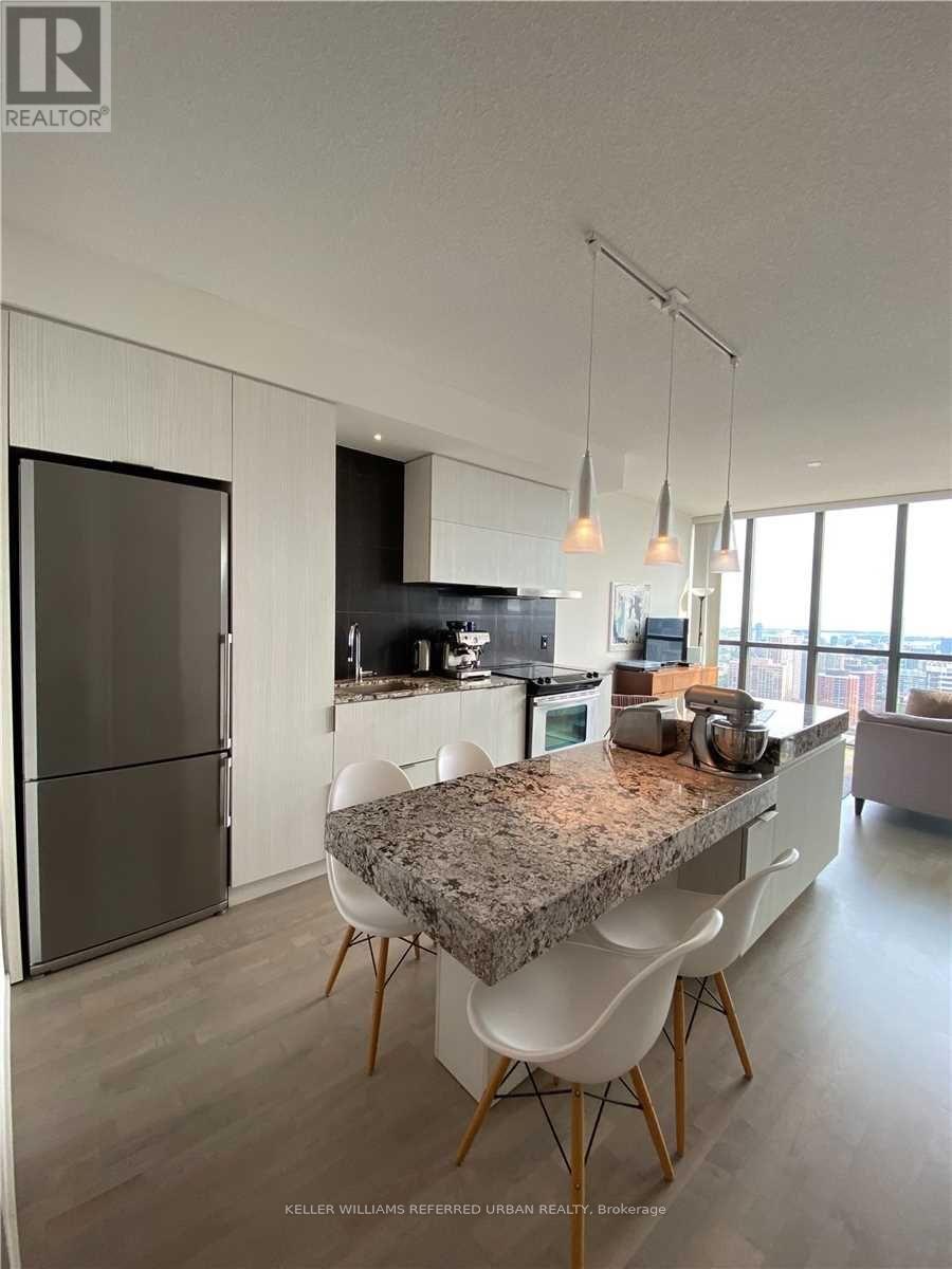 3002 - 101 CHARLES STREET