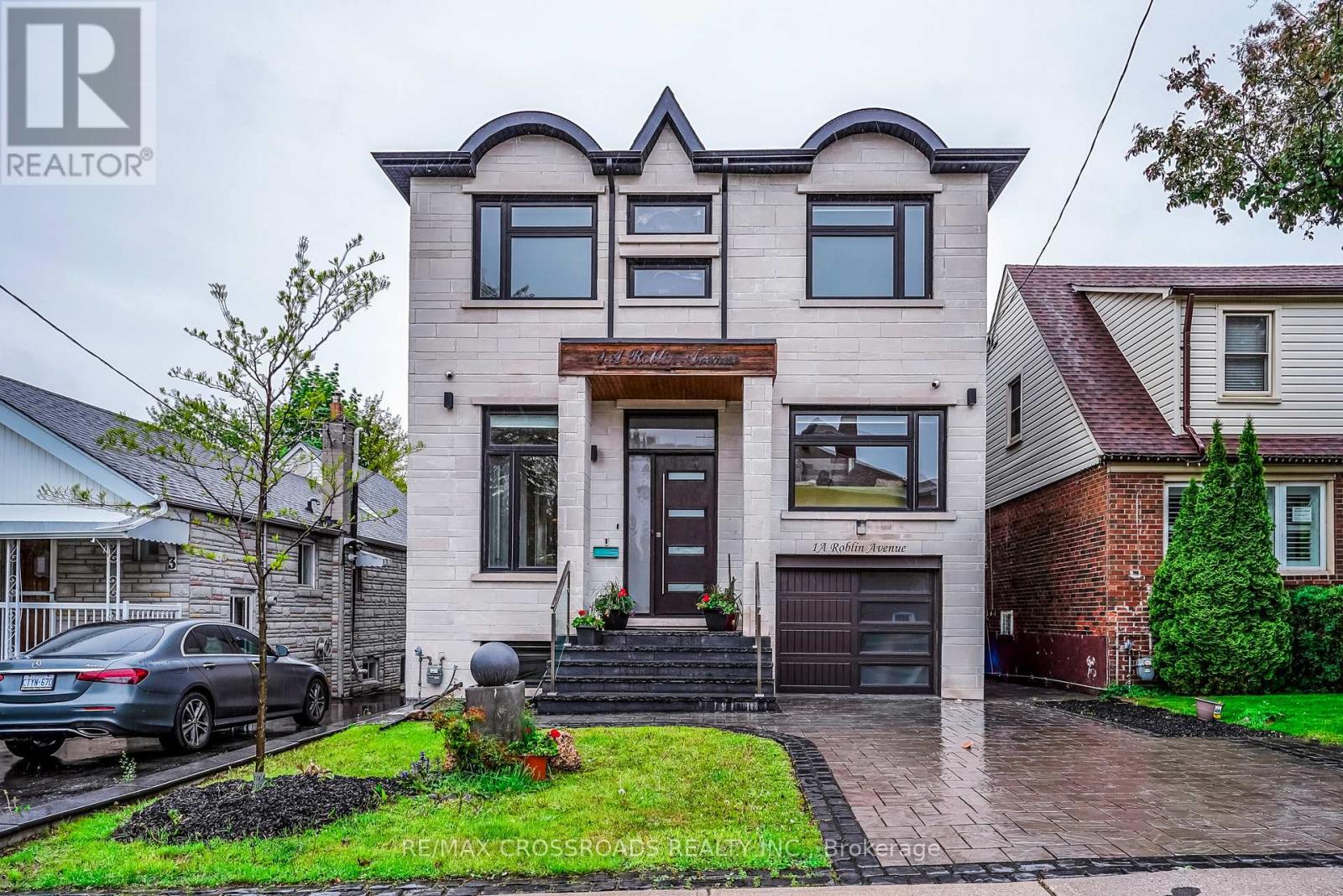1A ROBLIN AVENUE - 2