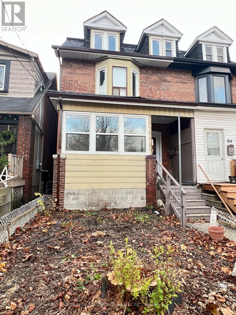 Listing photo of UNIT 2 - 82 CURZON STREET