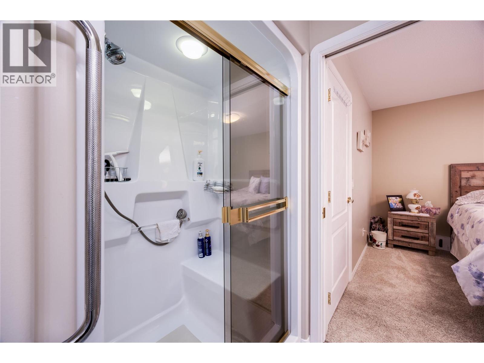 #128 2250 LOUIE DRIVE - 21