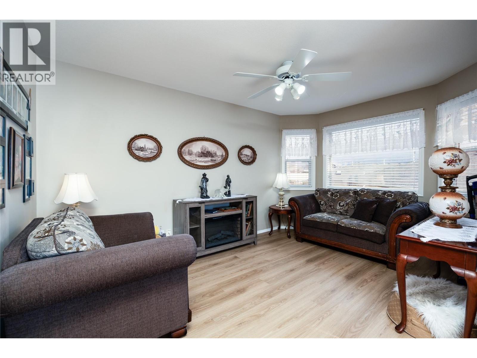 #128 2250 LOUIE DRIVE - 7