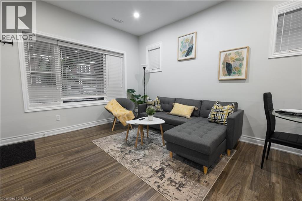 106 SPADINA Avenue Unit# 1
