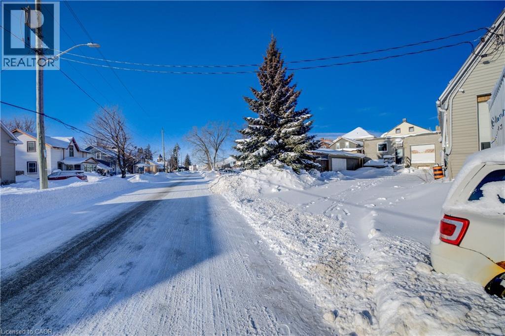 41-43 WOODSTOCK Street S, Tavistock, Ontario, N0B2R0 — Photo 32