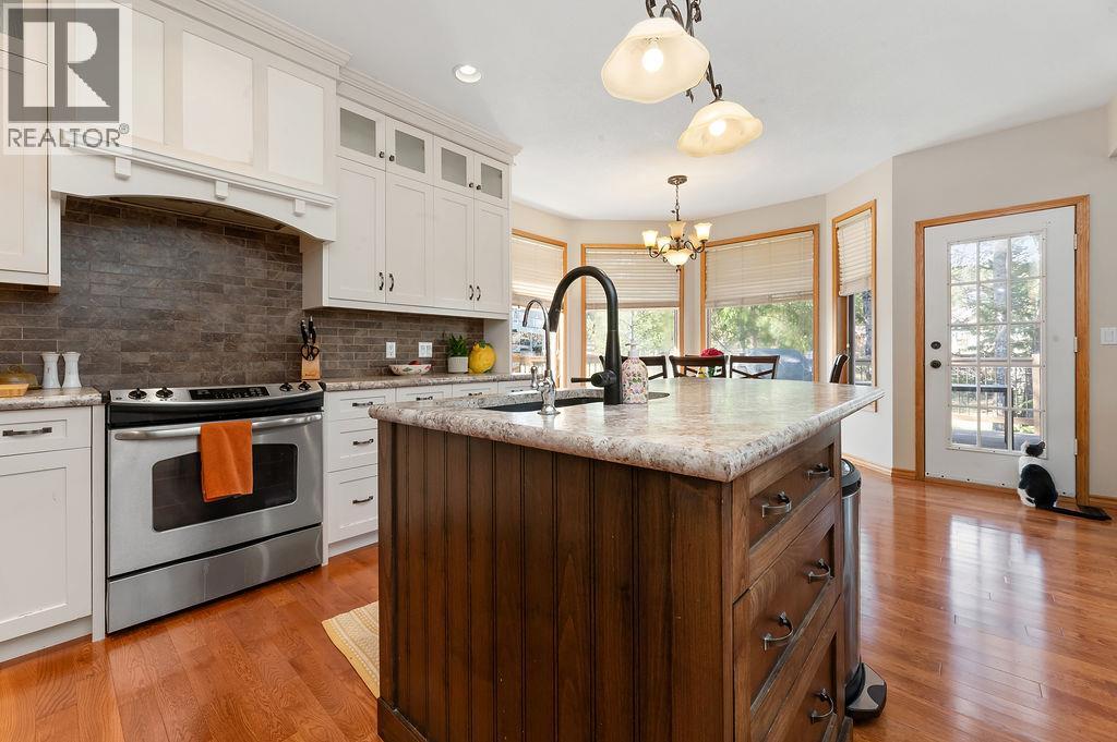 1002 WESTRIDGE DRIVE - 10