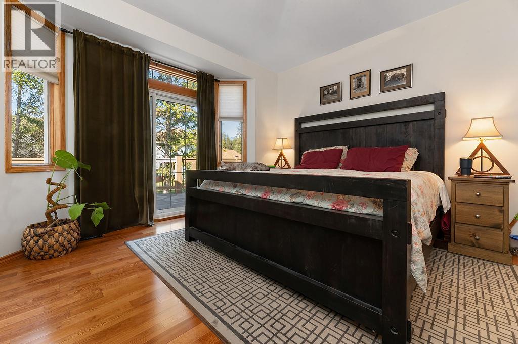 1002 WESTRIDGE DRIVE - 25